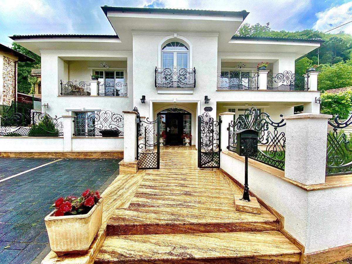 SaraDa Boutique Luxury Apartment Deva Extérieur photo