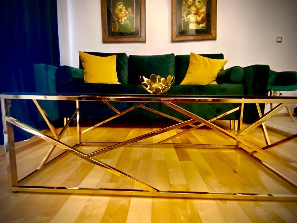 SaraDa Boutique Luxury Apartment Deva Extérieur photo