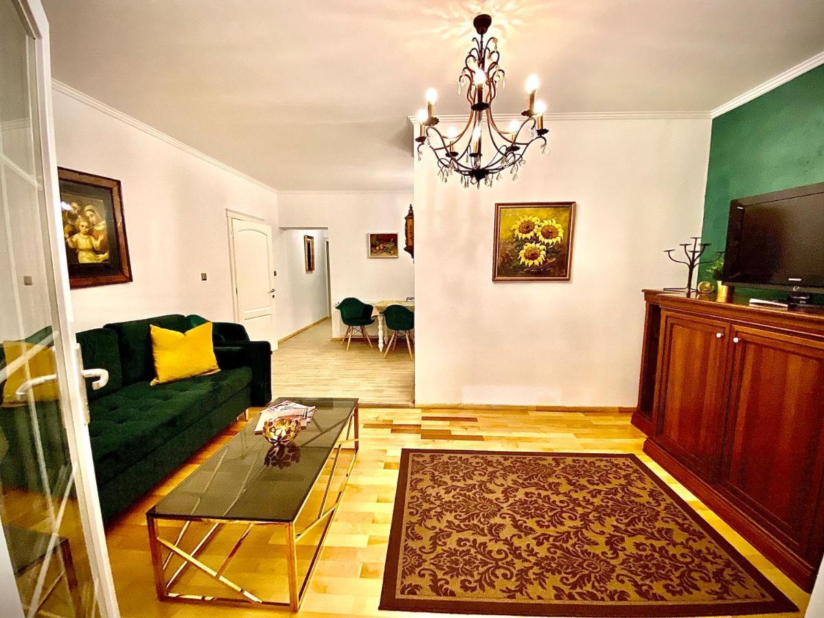 SaraDa Boutique Luxury Apartment Deva Extérieur photo