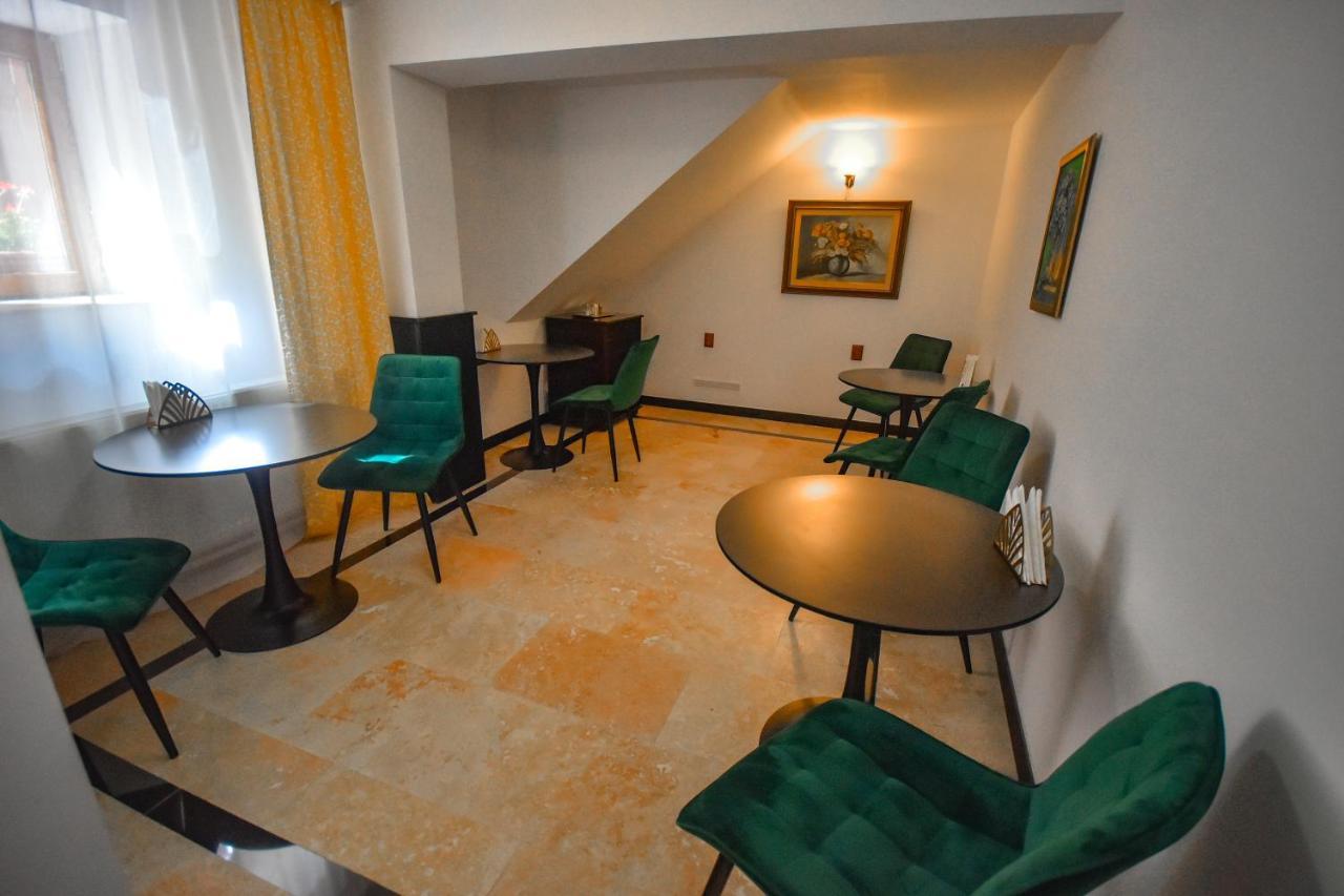 SaraDa Boutique Luxury Apartment Deva Extérieur photo