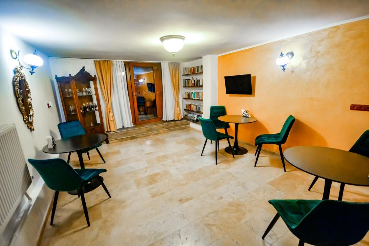 SaraDa Boutique Luxury Apartment Deva Extérieur photo